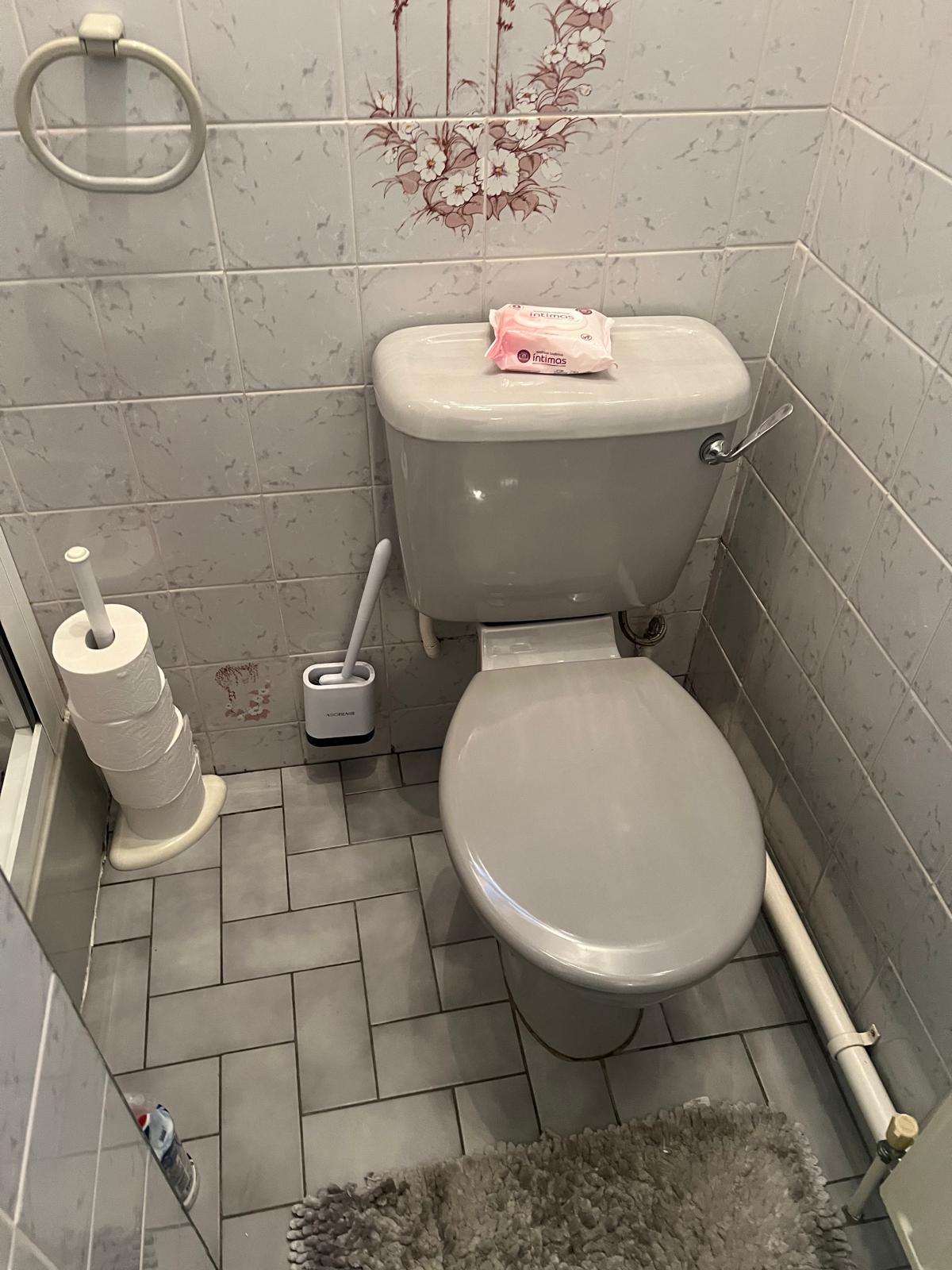 Original compact shower enclosure